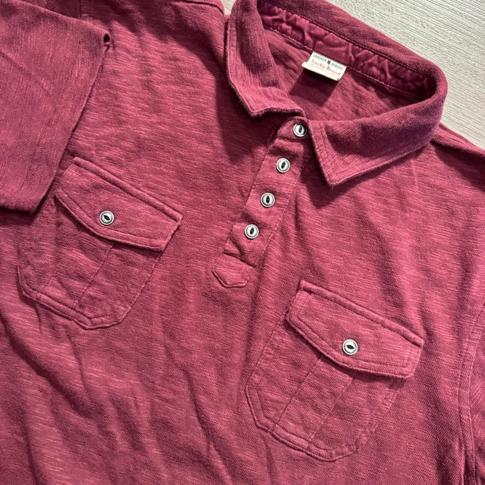 Lucky Brand Polo Shirt Mens M Burgundy Red 100% Cotton Slub Knit Outdoor Pockets
